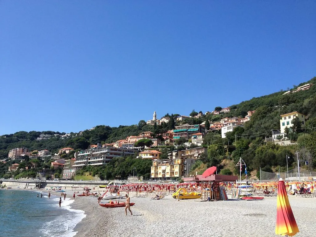 Albergo Miramare Bergeggi 0*,  Italy